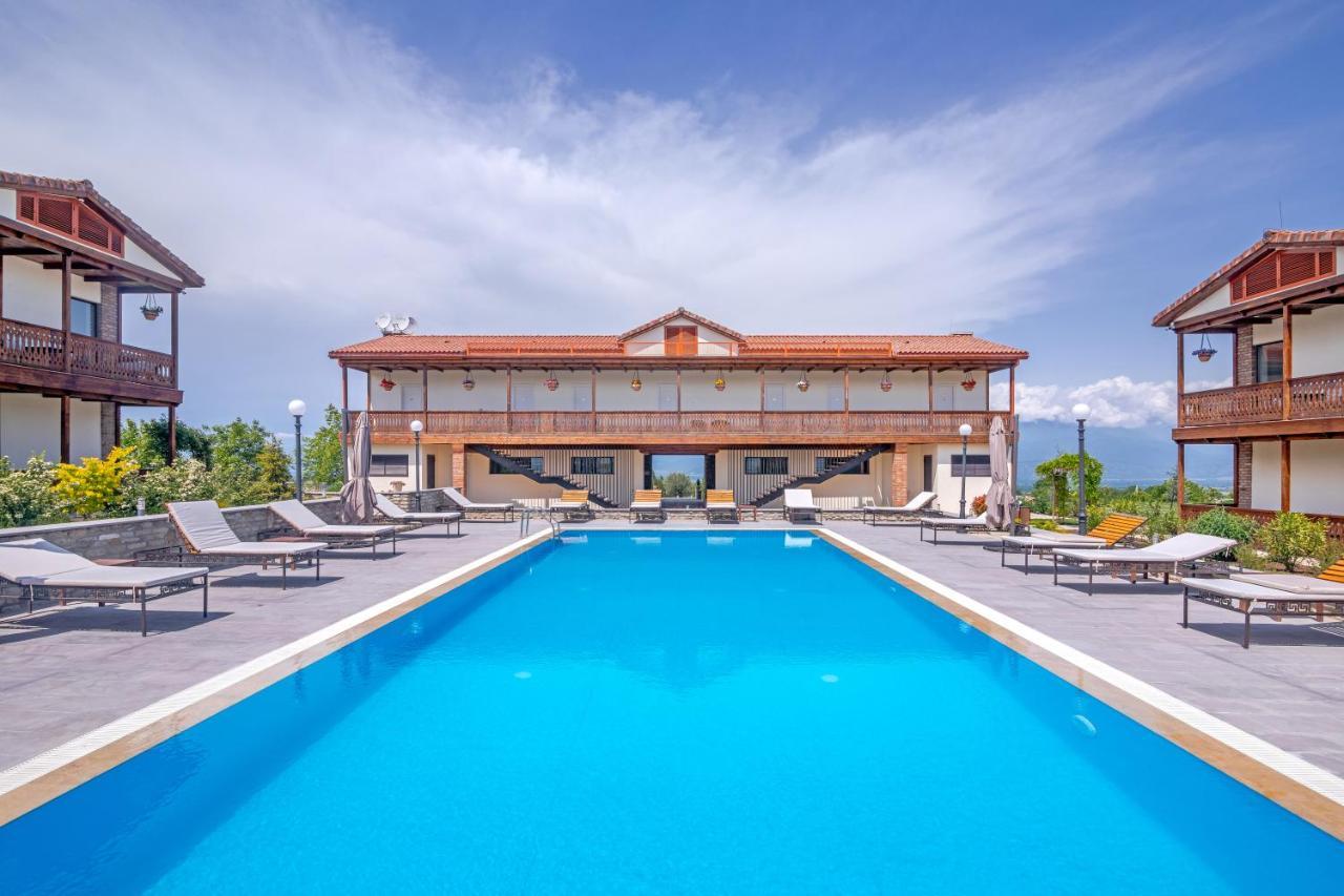 Chateau Mosmieri Hotel & Winery テラヴィ エクステリア 写真