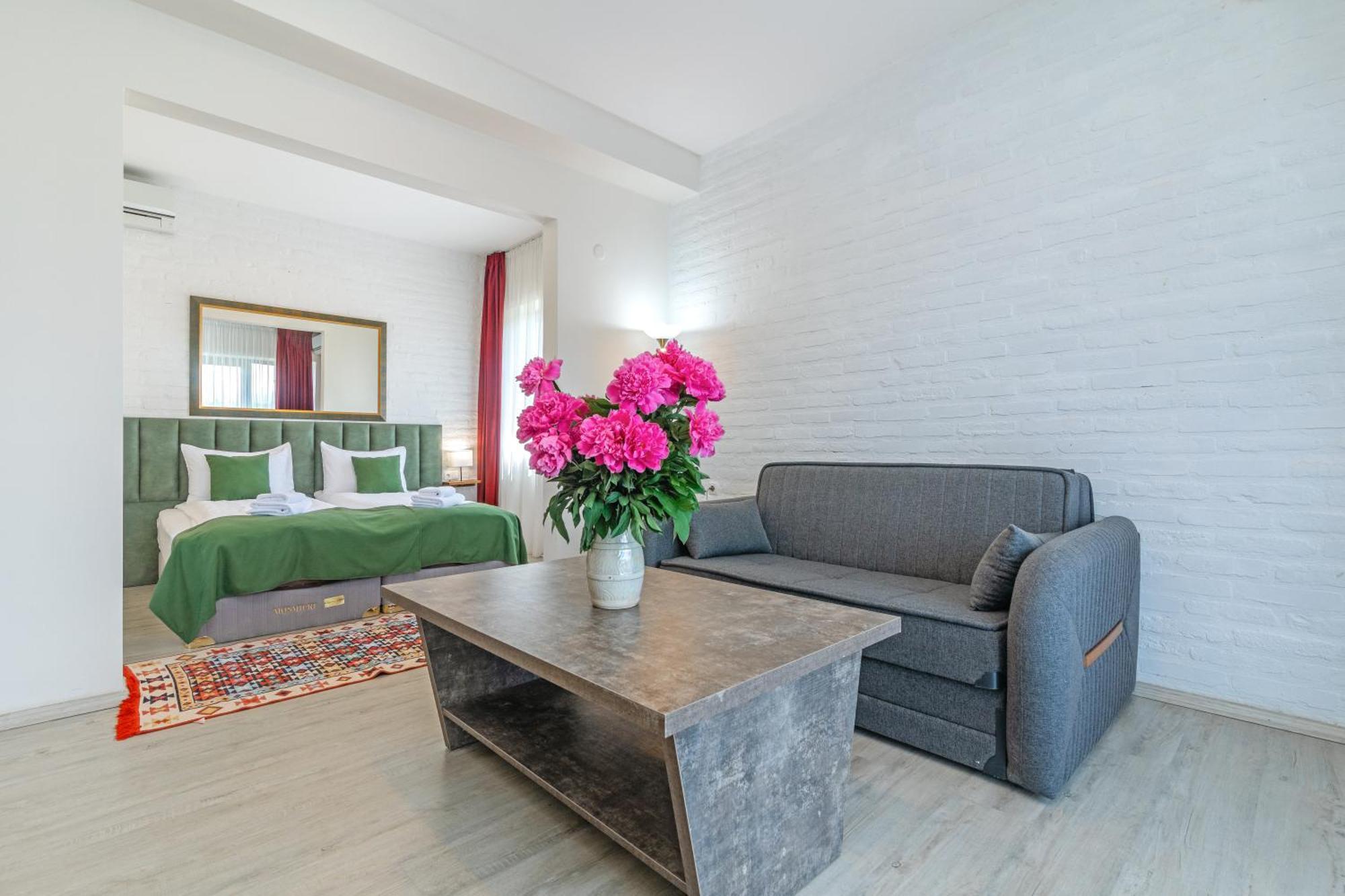 Chateau Mosmieri Hotel & Winery テラヴィ 部屋 写真