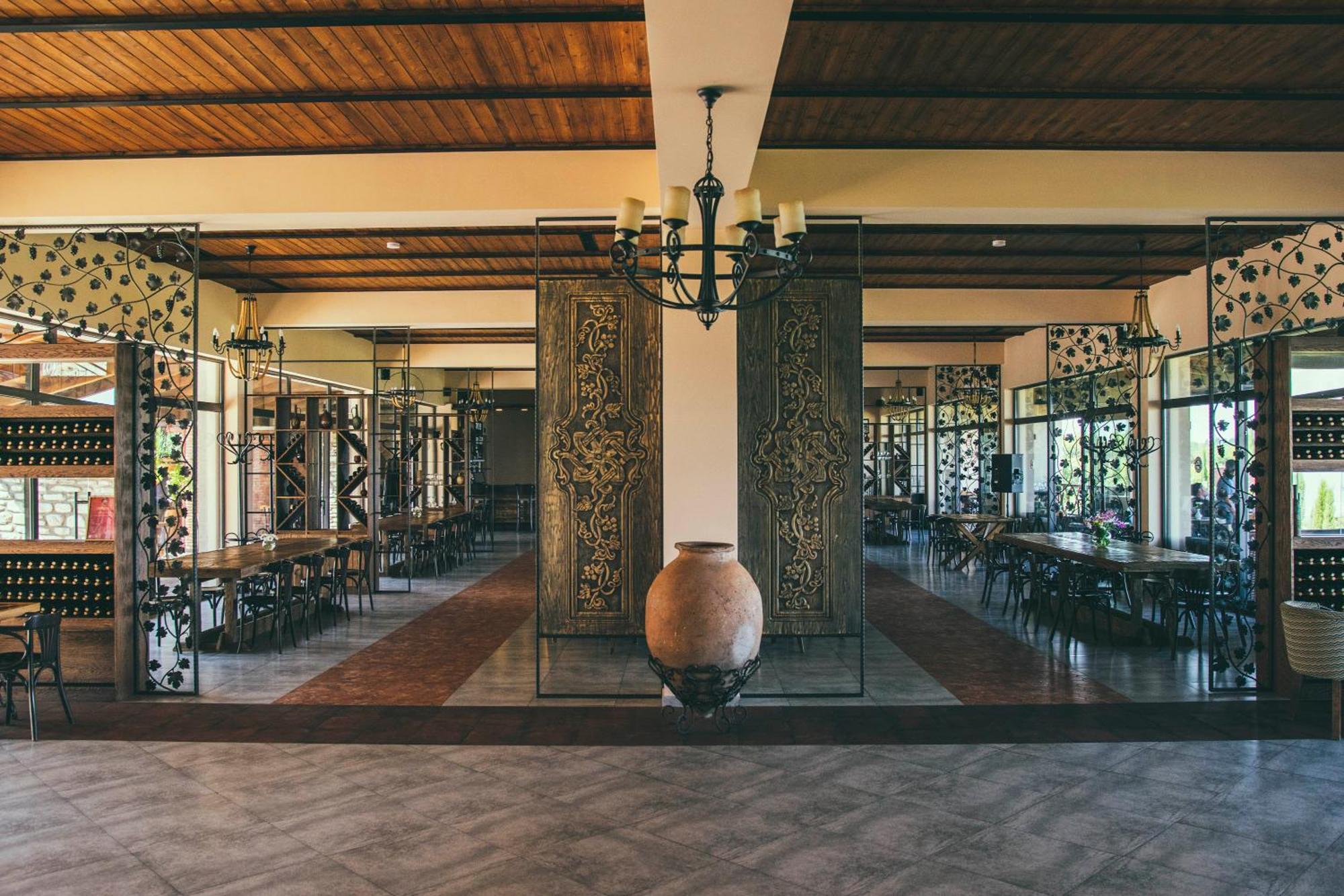 Chateau Mosmieri Hotel & Winery テラヴィ エクステリア 写真