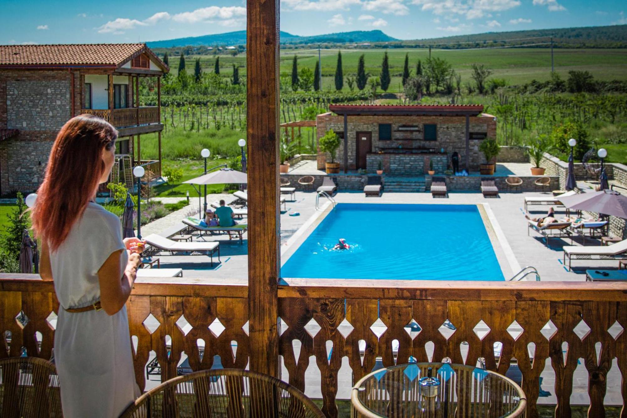 Chateau Mosmieri Hotel & Winery テラヴィ エクステリア 写真