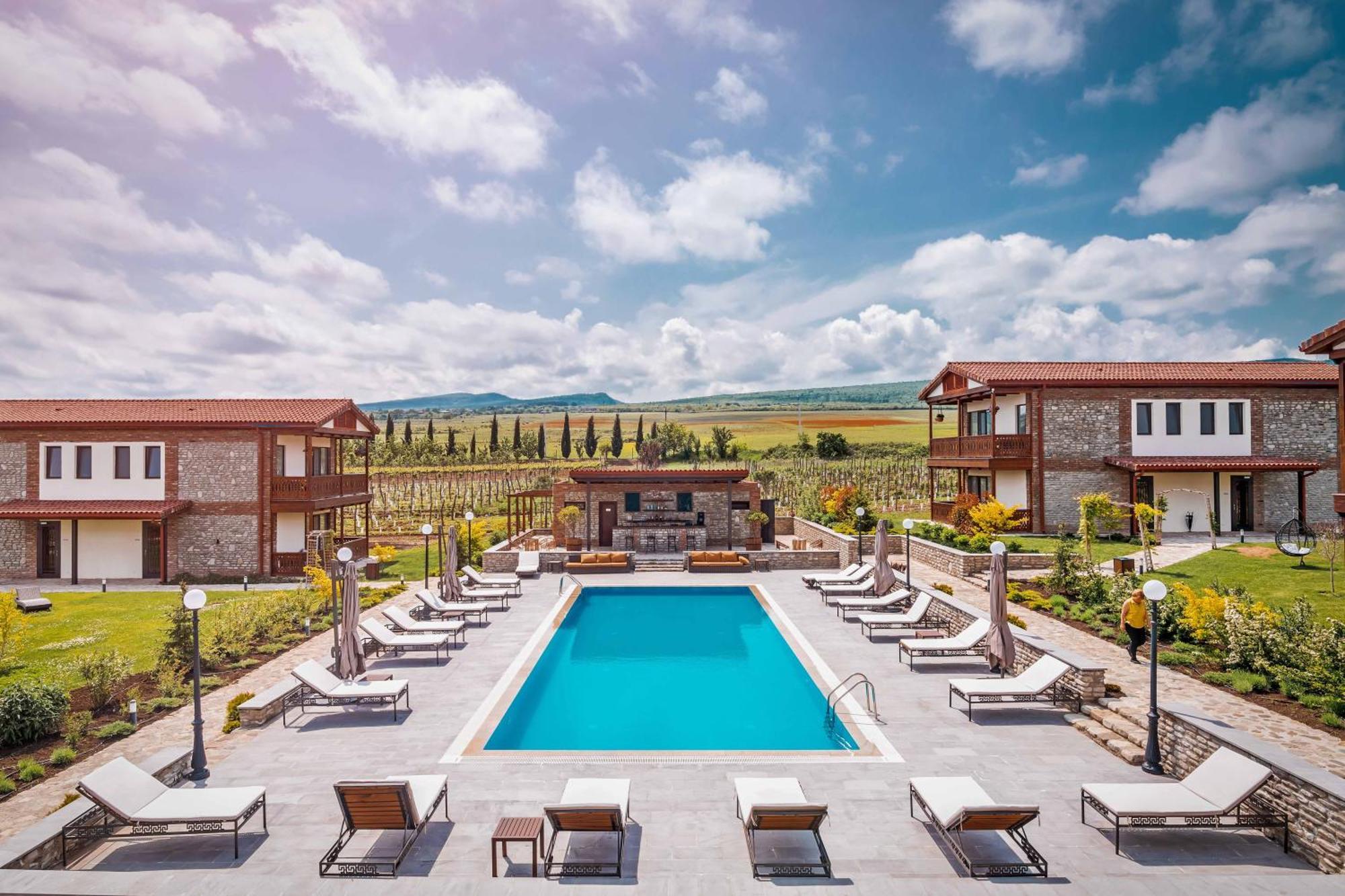 Chateau Mosmieri Hotel & Winery テラヴィ エクステリア 写真