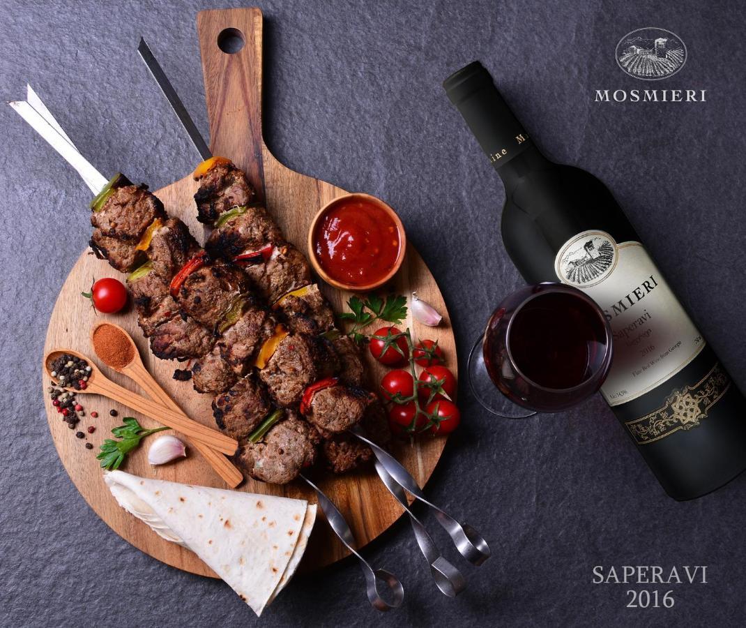 Chateau Mosmieri Hotel & Winery テラヴィ エクステリア 写真