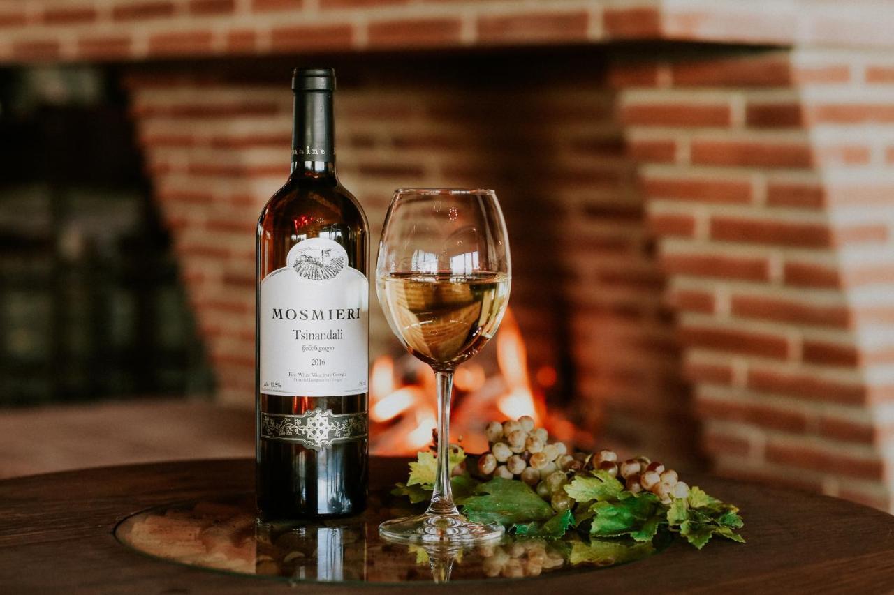 Chateau Mosmieri Hotel & Winery テラヴィ エクステリア 写真